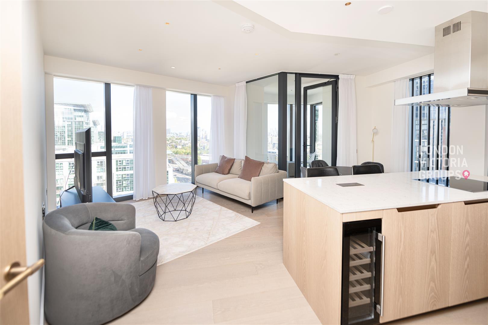 2 bed property in River Park Tower, 1 Nine Elms Lane, LONDON